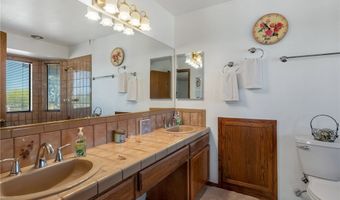 19456 Saint Timothy Ln, Apple Valley, CA 92307