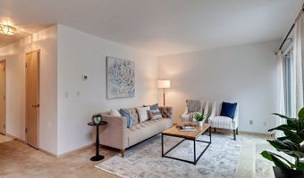 17822 NW LAKEWAY Ct, Beaverton, OR 97006