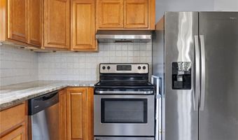 794 Main Ave, Warwick, RI 02886