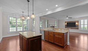 3005 Canopy Woods Dr, Apex, NC 27539