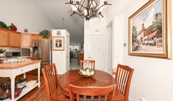 194 Kensington Ct, Aurora, OH 44202