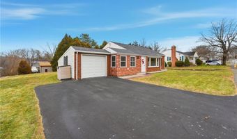 461 River Rd, Lincoln, RI 02865