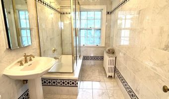 9 Birch Hill Rd, Albany, NY 12211