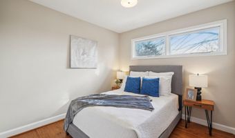 2924 S GRANT St, Arlington, VA 22202