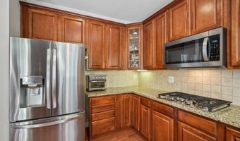 4049 COLUMBIA Pike, Arlington, VA 22204