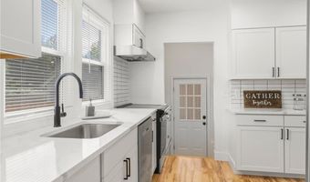 124 Vine St, East Providence, RI 02914