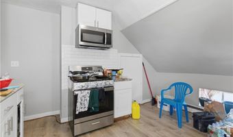 85 Hendricks St, Central Falls, RI 02863