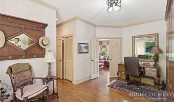 659 Clubhouse Dr E1, Banner Elk, NC 28604