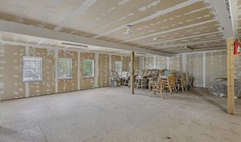 408 N MAIN St, Barnegat, NJ 08005