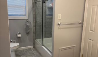 120 HILLDALE Ct, Claymont, DE 19703