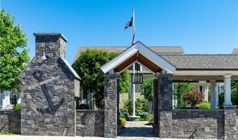 15 Castle St 9, East Greenwich, RI 02818