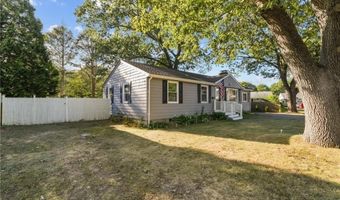 21 Lake Dr, North Kingstown, RI 02852