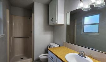 811 SE G Str St, Bentonville, AR 72712