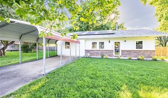 1000 Tater Black Rd, Bentonville, AR 72712