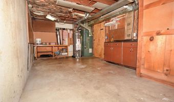 1502 WILLOW Dr, Cheyenne, WY 82001