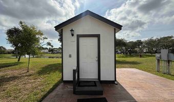 104 Augusta Cir, Aransas Pass, TX 78336