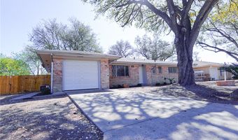 1108 N Woodlawn Dr, Alice, TX 78332
