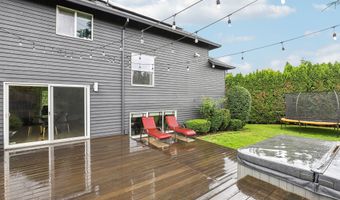 15900 SW BRECCIA Dr, Beaverton, OR 97007