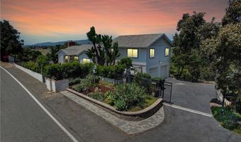 1864 Winterwarm Dr, Fallbrook, CA 92028