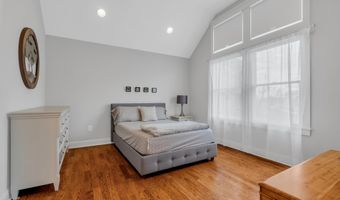 3 Sunset Dr, Asbury Park, NJ 07712