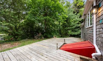 20 Sun Cir, Bourne, MA 02532