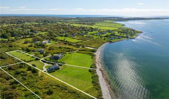 8 Taylor's Ln N, Little Compton, RI 02837