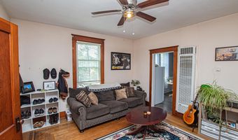 55 Sloane Ave, Amsterdam, NY 12010