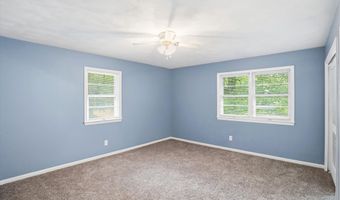 826 Yorkshire Rd, Anderson, IN 46012