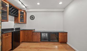 1696 Reserve Ct, Ann Arbor, MI 48103