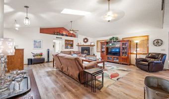 823 Warren Rd, Bullhead City, AZ 86429