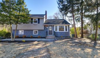 42 Cherry Tree Farm Rd, Middletown, NJ 07748