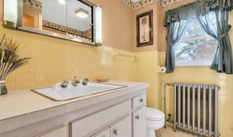 501 Cable Ave, Beachwood, NJ 08722