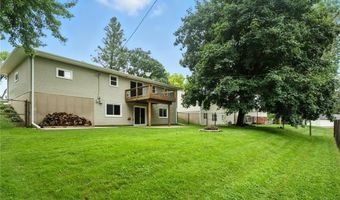 413 E 5th St, Anamosa, IA 52205