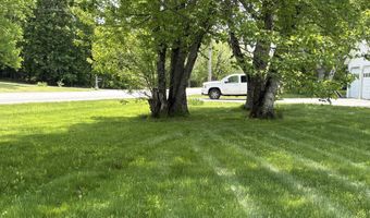 2 Sunrise Cir, Augusta, ME 04330