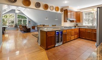 4 Spencer Rd, Hanover, NH 03755