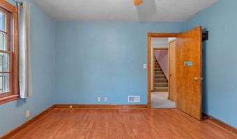 216 W SEYMOUR St, Appleton, WI 54915