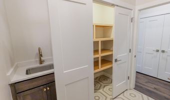 727 E Lexington Ln, Andover, KS 67002