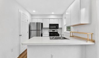 236 Mermaid Ave, Beachwood, NJ 08722