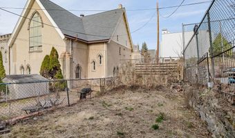 213 DAWSON St, Philadelphia, PA 19128