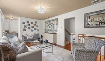 11 Stuart Ave, Amityville, NY 11701