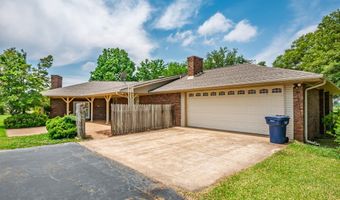 5042 Dummyline Rd, Batesville, MS 38606