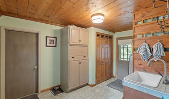 301 Lee Dr, Alcester, SD 57001