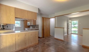 232 Greenway Rd, Arkansas City, KS 67005