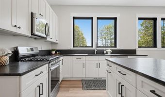246 Jamestown Rd, Belmont, NH 03220