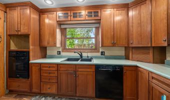 538 17th Ave S, Brookings, SD 57006