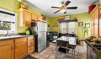 48 Wollaston St, Cranston, RI 02910