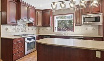 13340 Bainbridge Rd, Anchorage, AK 99516