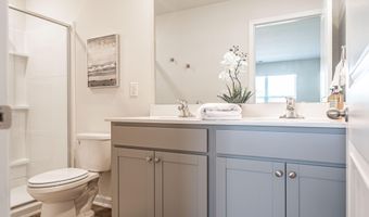 205 Maddox Dr, Aberdeen, NC 28315