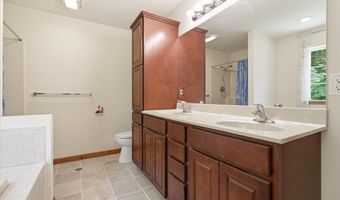 63 Fox Hill Rd, Albrightsville, PA 18210
