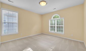 2950 Hunley Dr, Ann Arbor, MI 48105